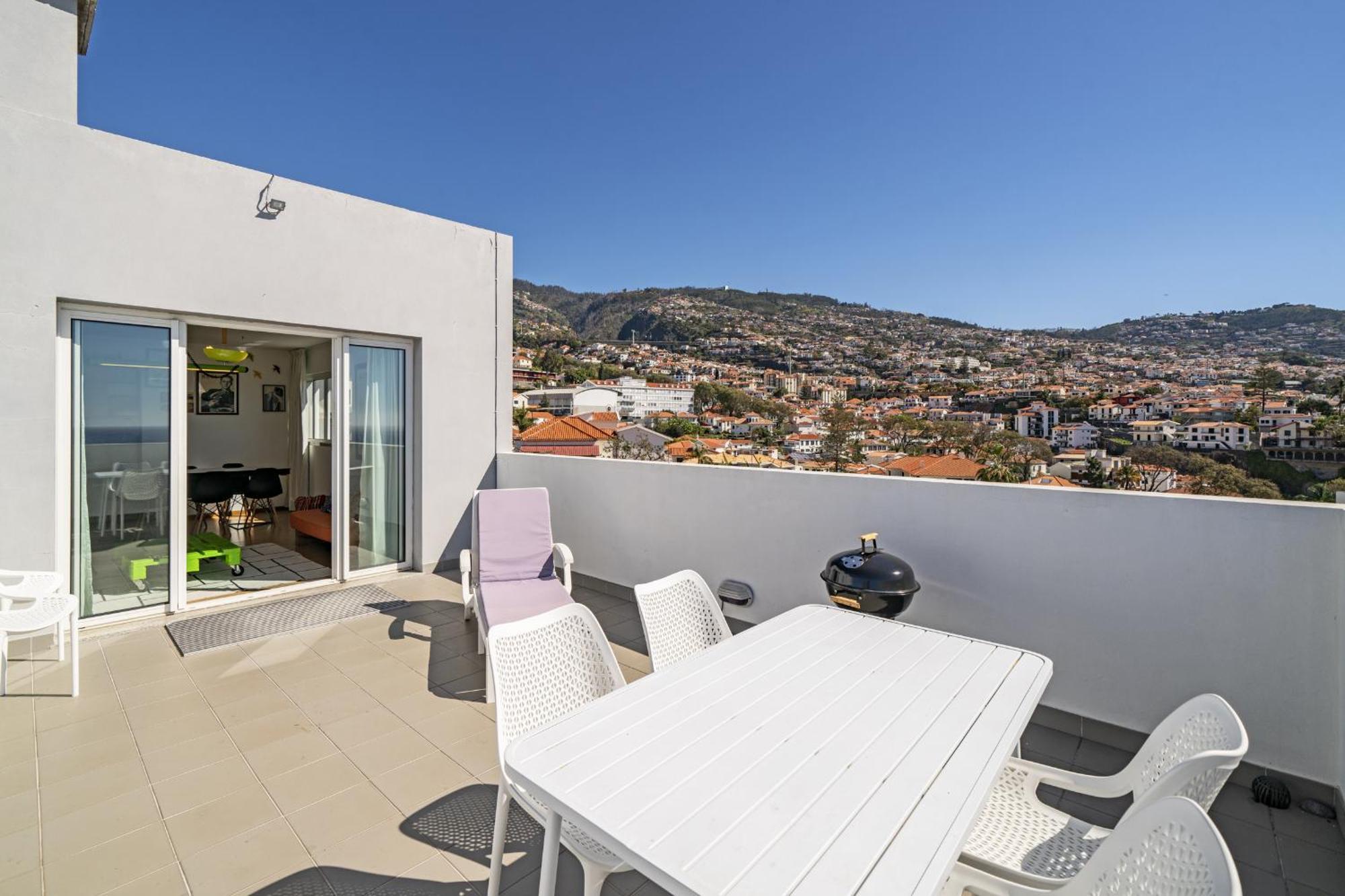 Rooftop Funchal - By Wehost Buitenkant foto